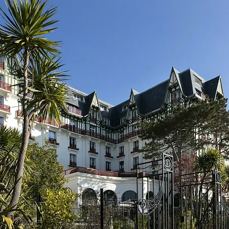 Отель Barriere L'hermitage 5*