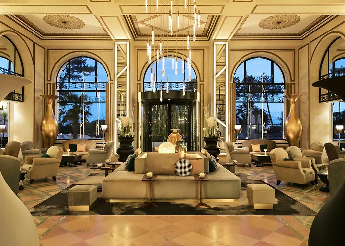 Barrière L'hermitage 5*