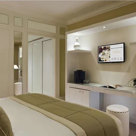 Hotel Barriere L'hermitage 5*