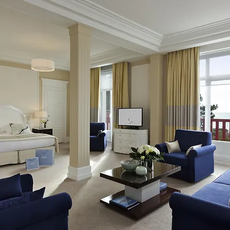 Hotell Barriere L'hermitage