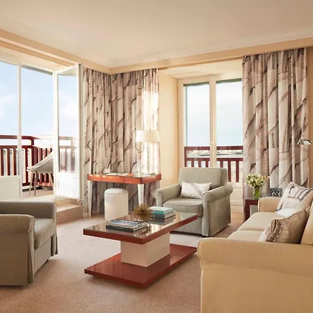 Hotell Barriere L'hermitage 5*