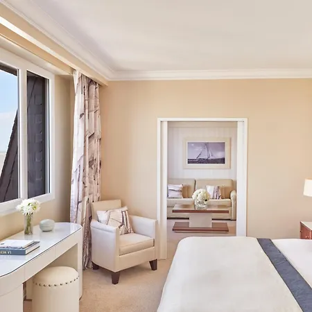 Hotell Barriere L'hermitage