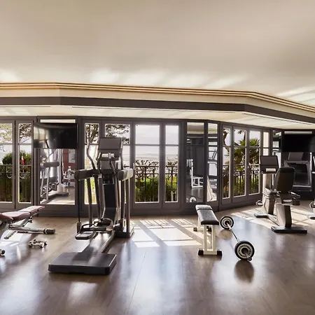 Barriere L'hermitage 5*