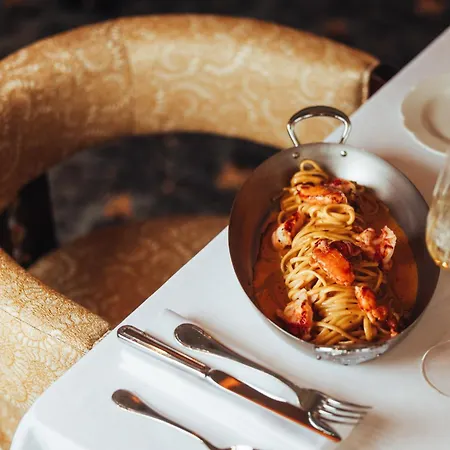 Barriere L'hermitage Hotell 5*