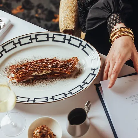 Hotell Barriere L'hermitage