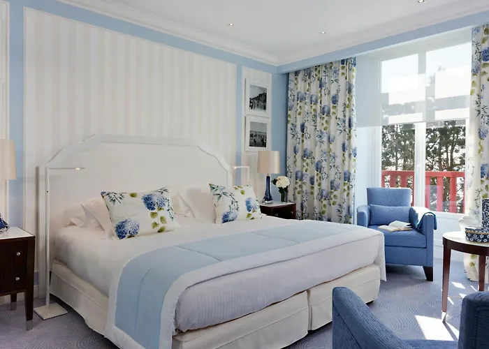 Barriere L'hermitage 5*