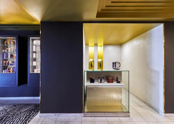 Barriere L'hermitage 5*